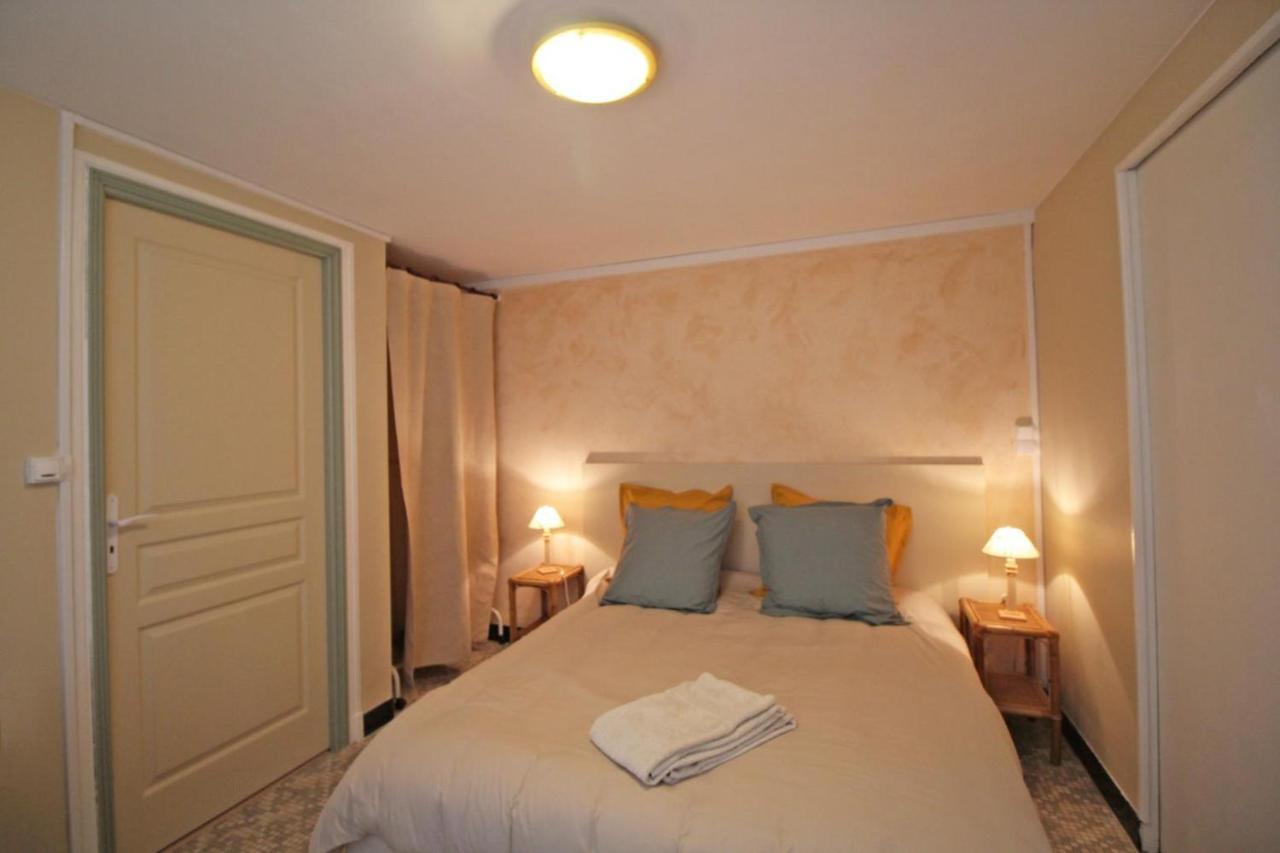 Bed and Breakfast Les Vieux Fourneaux à Nantiat Extérieur photo